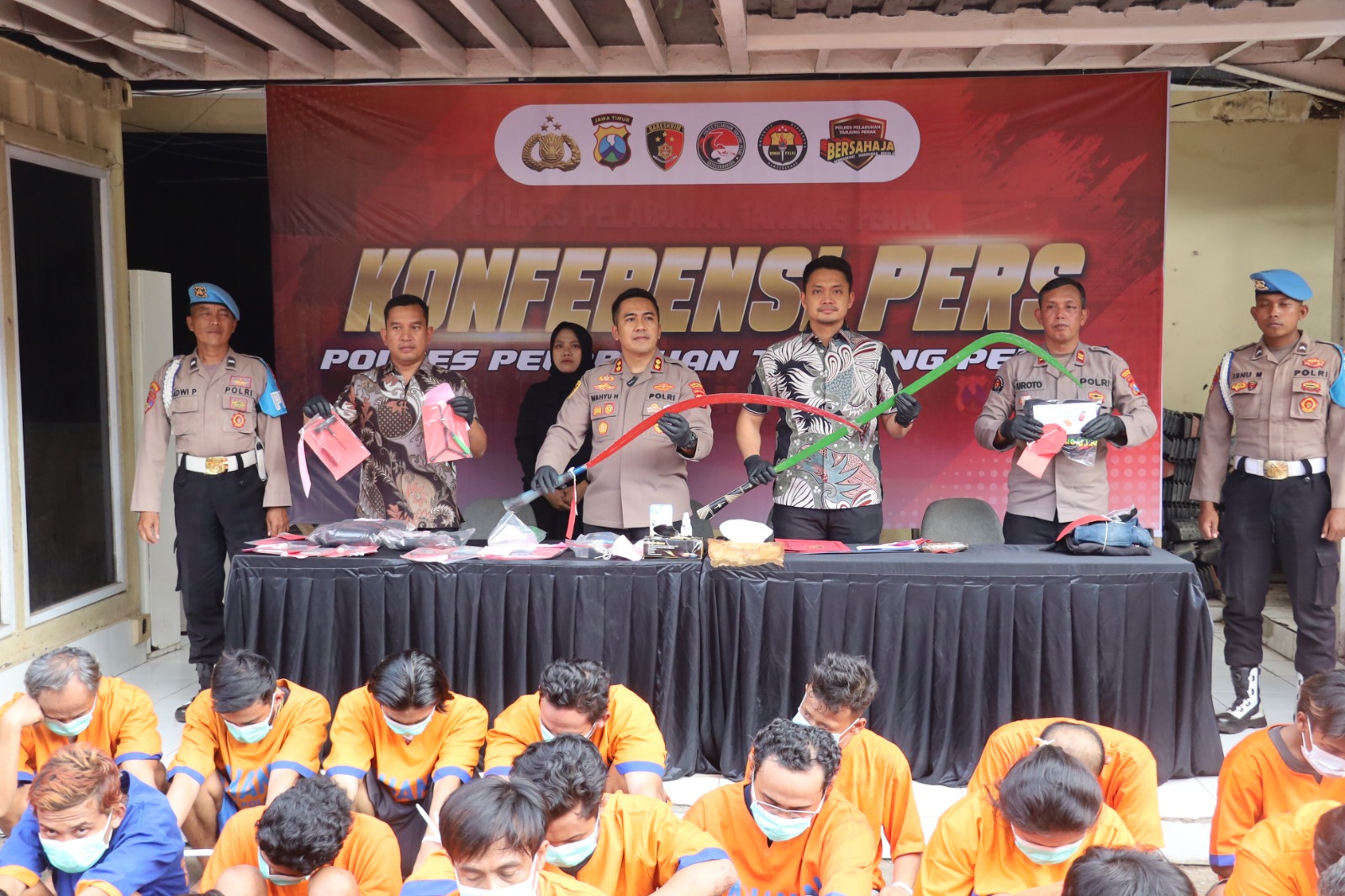 Operasi Pekat II Semeru 2025, Polres Pelabuhan Tanjung Perak Berhasil Ungkap 100 Persen Target Operasi