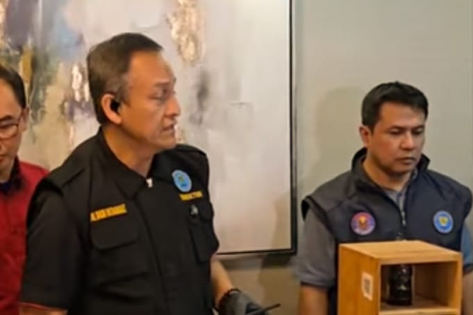 BNN Berhasil Amankan 2 WNA dalam kasus Narkoba modus vape (rokok elektrik) 